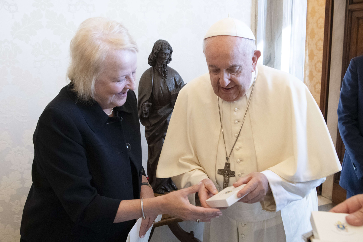 Pope Francis meets IDLO Director General